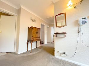 Kirkhurst Close- click for photo gallery